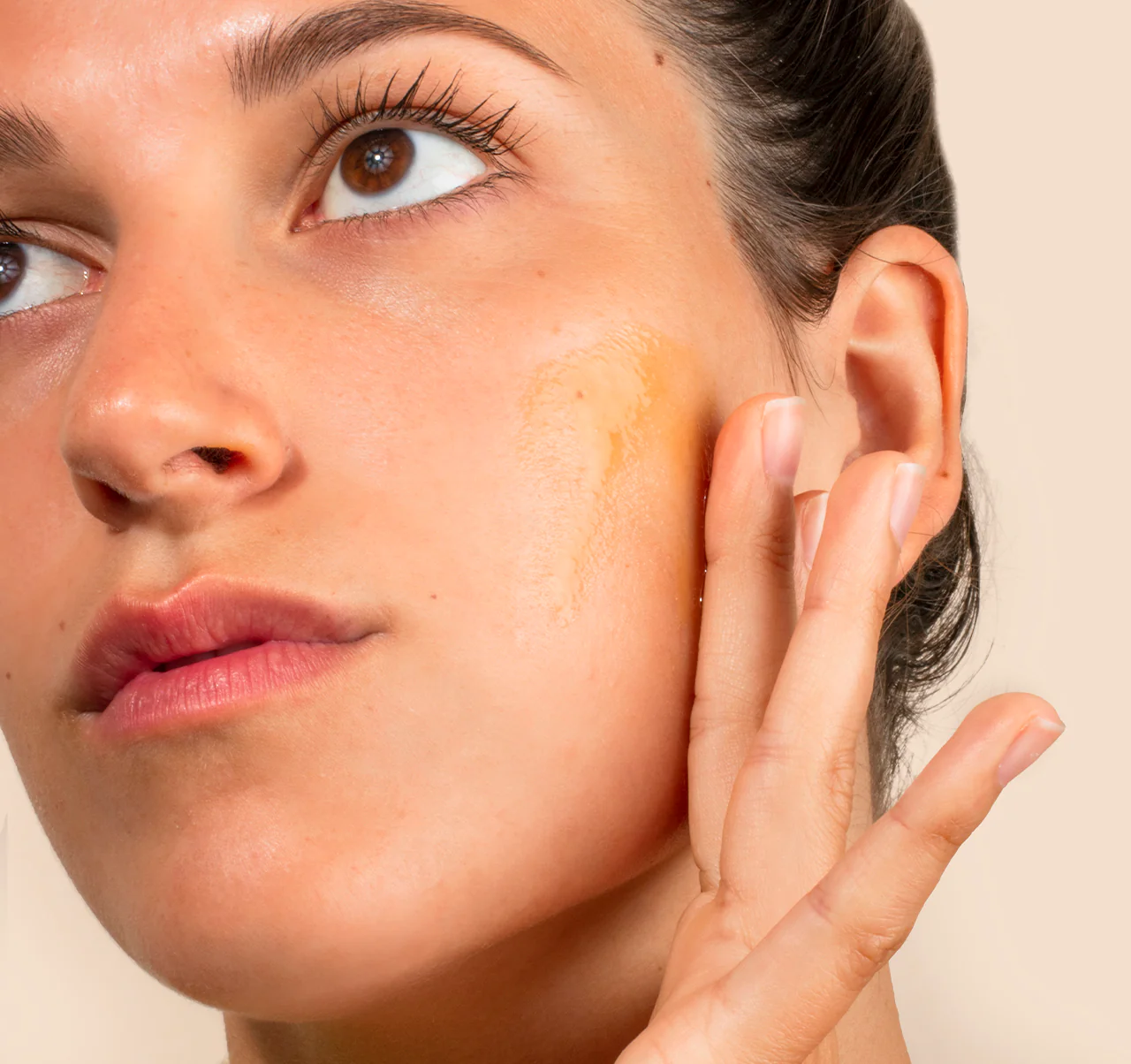 Facial Glow Serum - Image 6